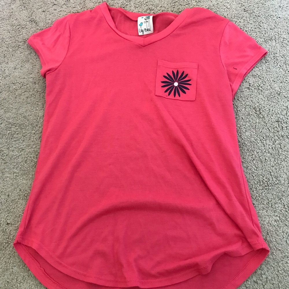 Pink t-shirt